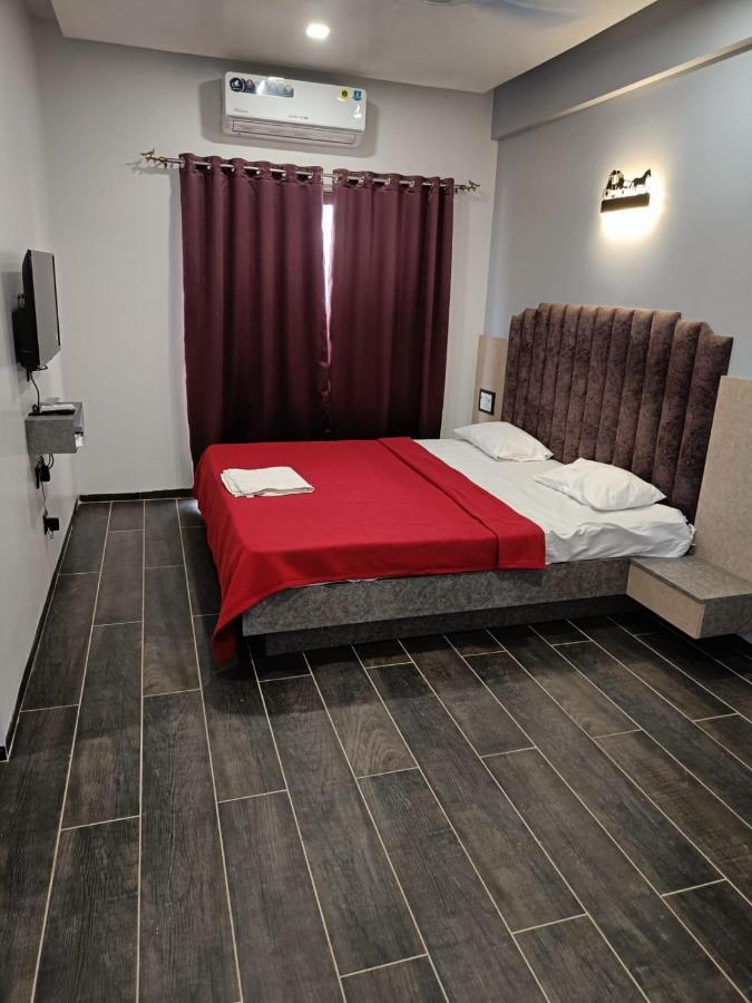 Ragvi Resort Alībāg Extérieur photo
